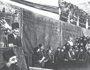Mustafa Kemal İzmir İktisat Kongresi Açılış Töreninde - 1923